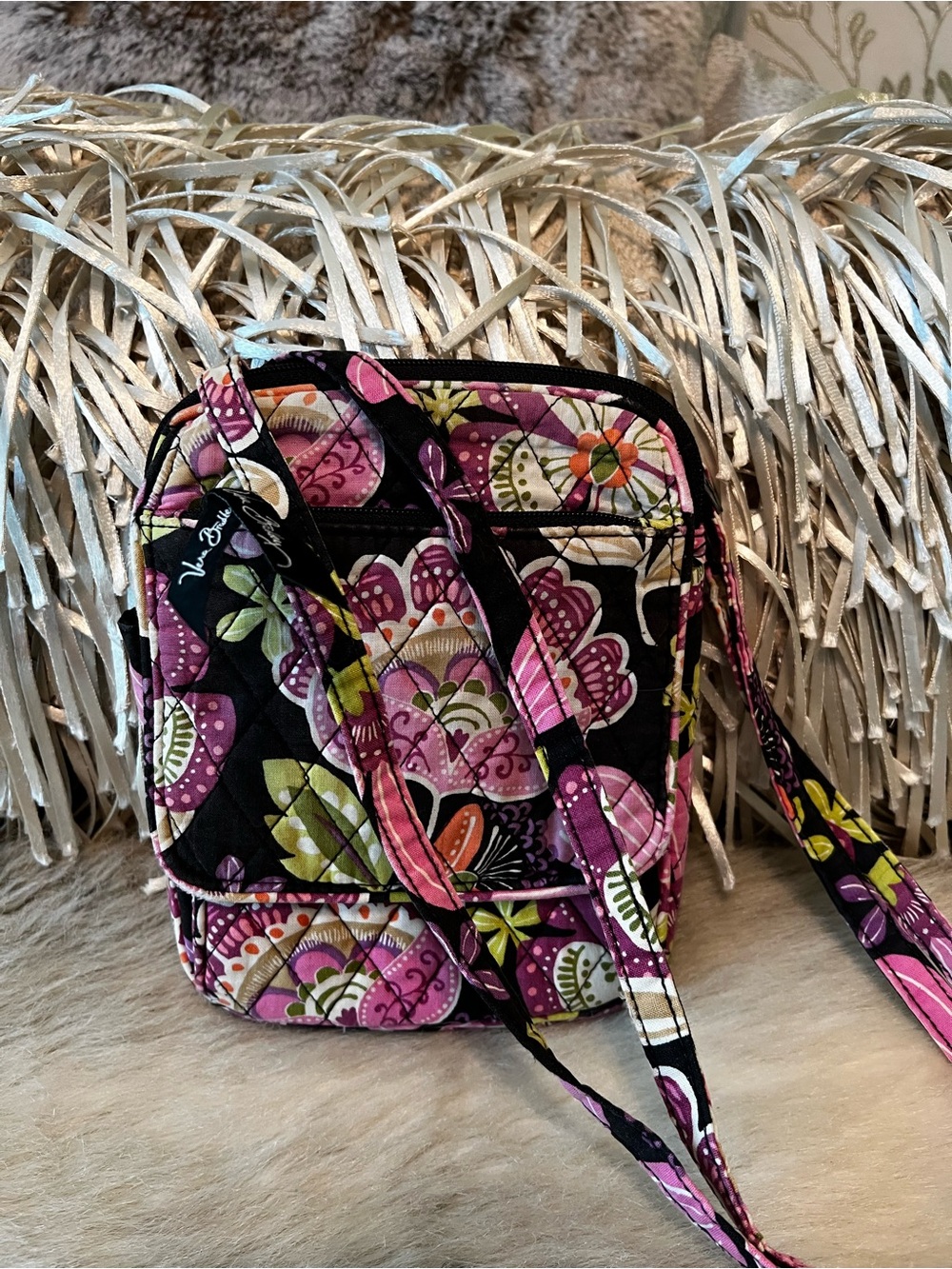VERA BRADLEY Pirouette Pink Snap Mini Hipster Crossbody Snap Black Green Floral